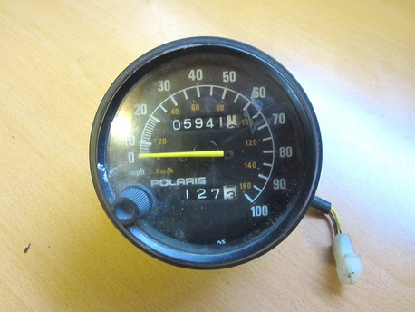 nopeusmittari - Polaris Indy 650